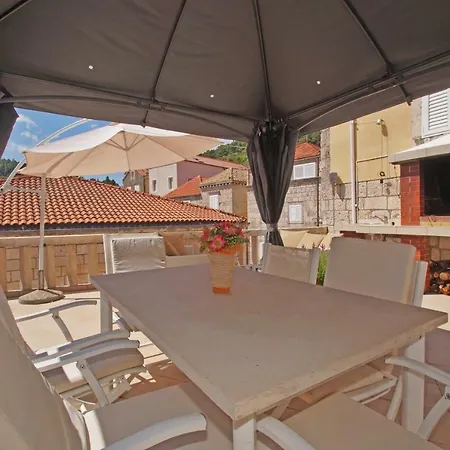 Galerija * Korčula