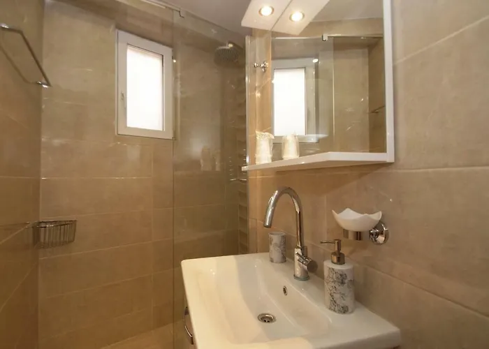 Galerija * Korcula Town